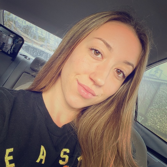 Meet your Posher, Shelby - Picture 1 of 1